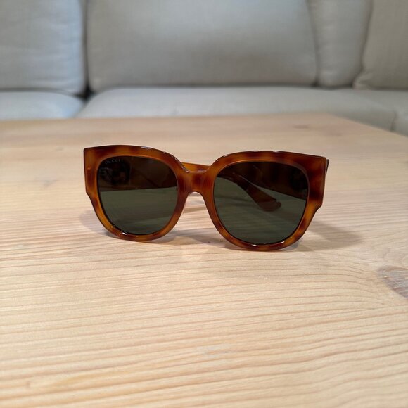 Gucci Oversized Sunglasses - Tortoise Shell with Gold Logo main image 7